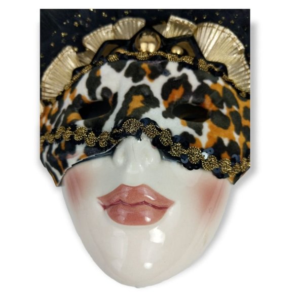 Venetian Mask Ceramic Music Box plays Born Free Wall Decor - Picture 7 of 8